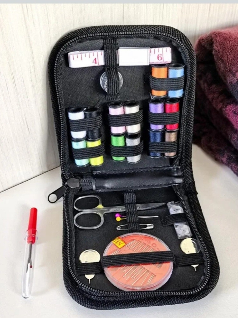 Compact Sewing Kit Case with Multi-Color Threads - Black - Picture 3 of 3